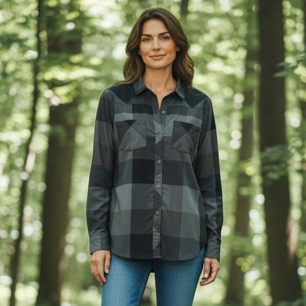 Under Armour Flannel Shirt Women XL Grey Black Gray Buffalo Plaid Tradesman Logo